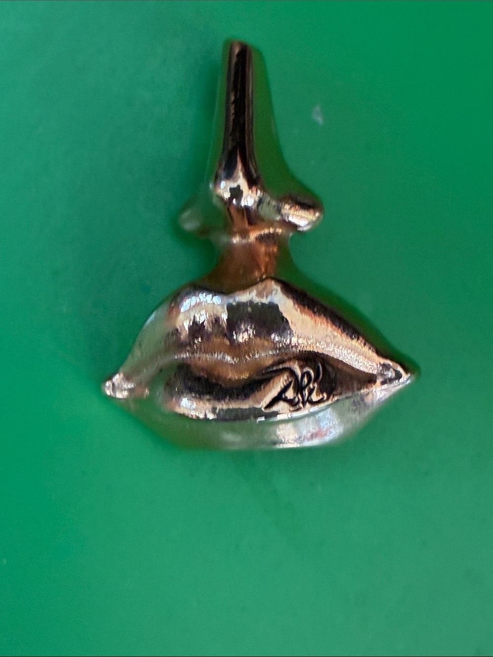 Rare vintage Gold-Tone Salvador Dali Aphrodite brooch!